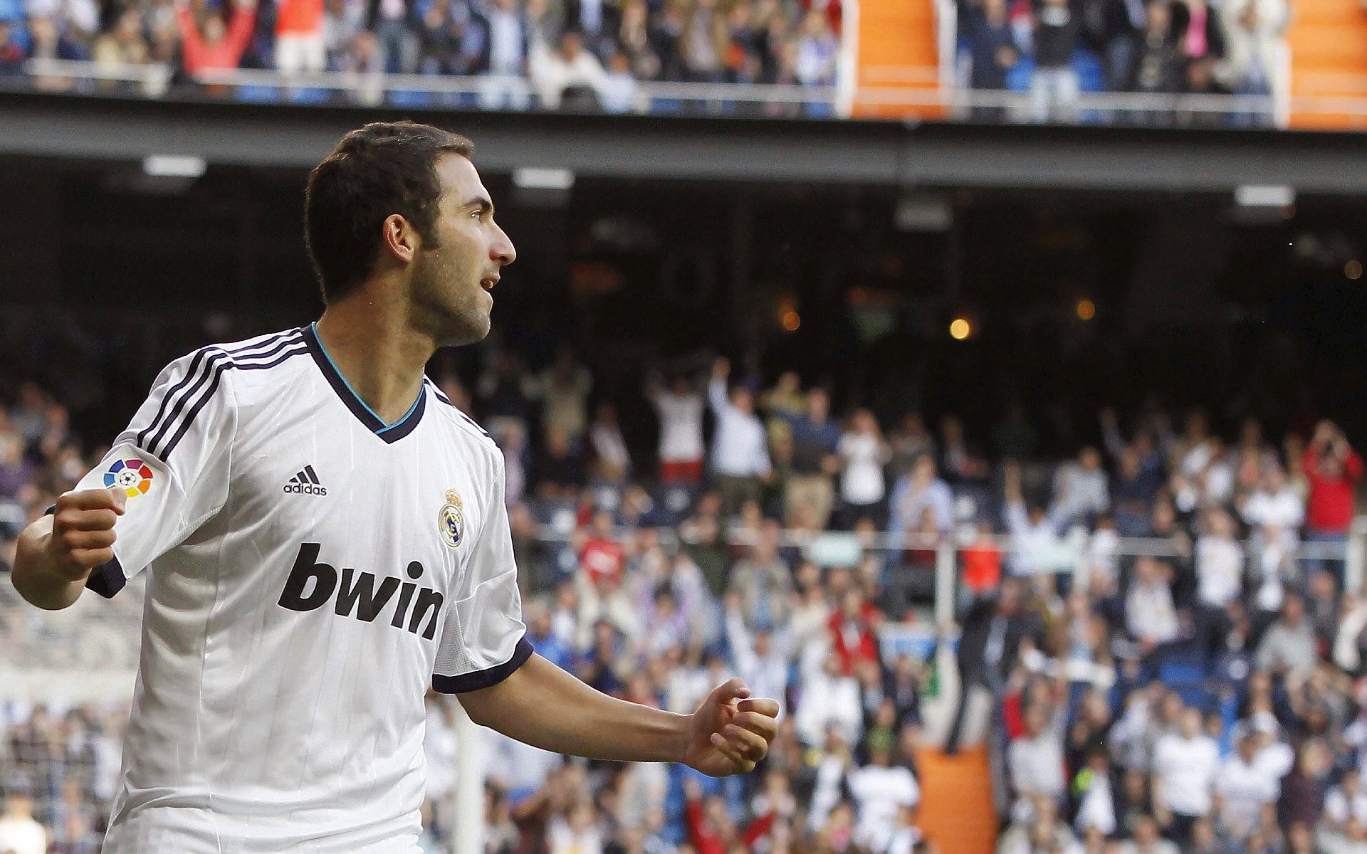 那不勒斯末节风暴席卷威尔士，凯恩终成关键先生定乾坤