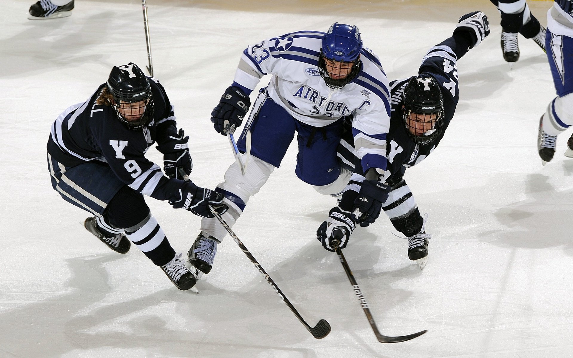 DB电竞竞猜入口-绝杀之夜与关键先生，雄鹿与班凯罗的双重奏